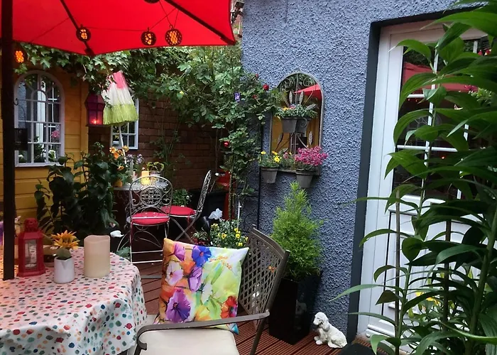 Mountroyal Victorian Studio Self Catering Apartment 3