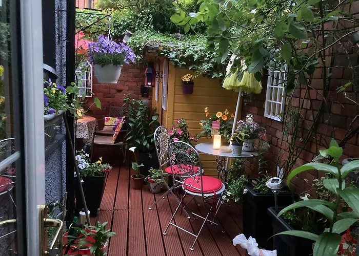 Mountroyal Victorian Studio Self Catering Apartment 3