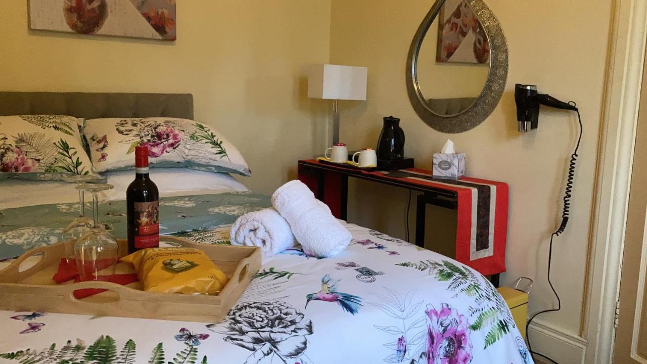 Mountroyal Victorian Self Catering 3 Apartment